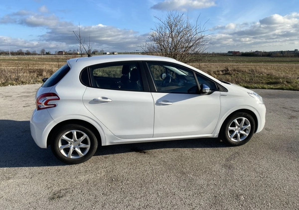 Peugeot 208 cena 27500 przebieg: 71459, rok produkcji 2013 z Jędrzejów małe 407